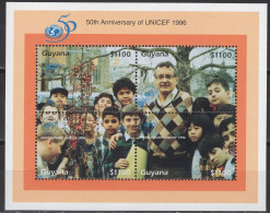 Guyana - Block Of 4 - UNICEF - Mi 5428~5431 - 1996 - MNH - Guyane (1966-...)