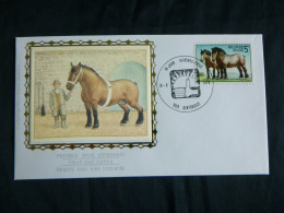 1976 1810 FDCsoie/zijde (Gentbrugge) : " LE CHEVAL DE TRAIT ARDENNAIS/HET ARDENS TREKPAARD " - 1971-1980