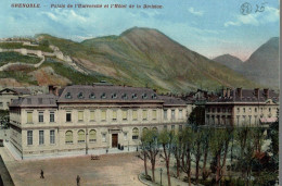 CPA Grenoble Palais De L'université Et L'hôtel De La Division - Grenoble