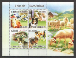 O0252 2008 S. Tome & Principe Dogs Cats Horses Fauna Domestic Animals Kb Mnh - Domestic Cats