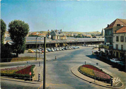 Trains - Gares Sans Trains - Vichy - La Gare - Automobiles - CPM - Voir Scans Recto-Verso - Stations - Zonder Treinen