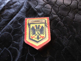 26 - Ecusson Tissu , Ville De Cambrai - Escudos En Tela