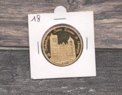 Médaille Souvenirs&Patrimoine :  La Cathédrale Saint-Etienne De Bourges - Vue De Face (couleur Or) - Sonstige & Ohne Zuordnung