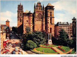 AAIP10-12-0971 - RODEZ - Couleur Et Lumiere De France - La Cathedrale Notre Dame Et La Place D'Armes - Rodez