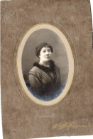 PHOTO-CARTE ORIGINALE  UNE JOLIE FEMME NOBLE  AVEC UN CHAPEAU ET SA ROBE - Krieg, Militär