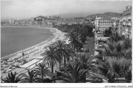 ABTP3-06-0178 - CANNES - Vue Sur La Croisette Et Le Suquet - Cannes