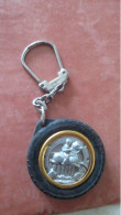 Porte Clé Vintage Café Du Globe Bar PMU Marles-les-Mines - Key-rings