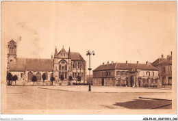 AEBP9-02-0800 - SOISSONS - Place De La Mairie Et Eglise St-Léger  - Soissons