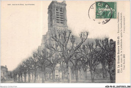 AEBP8-02-0726 - La Grande Guerre 1914-15 - SOISSONS Bombarde - Une Des Tours De La Cathédrale Après Le Bombardement  - Soissons