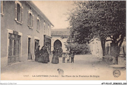 AFTP11-07-1021 - LA LOUVESC - La Place De La Fontaine St-régis - La Louvesc