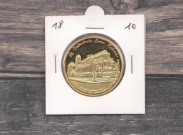 Médaille Souvenirs&Patrimoine :  La Cathédrale Saint-Etienne De Bourges - Vue De Coté (couleur Or) - 2010 - Altri & Non Classificati