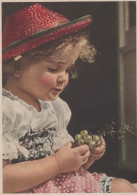 CHILDREN Scenes Landscapes Vintage Postcard CPSM #PBU202.A - Escenas & Paisajes