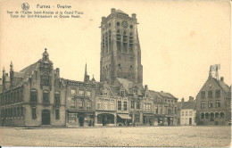 Veurne - Toren Der Sint-Niklaaskerk En Groote Markt - Furnes - Tour De L'Eglise Saint-Nicolas Et La Grand'Place - Veurne