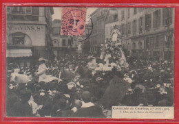 Carte Postale 28. Chartres  La Cavalcade  Char De La Reine Du Commerce  Très Beau Plan - Chartres