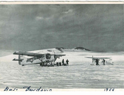 Otter En Cessna Vliegtuigen Bij Een Depot, 250 Km. Ten Zuiden Van De Koning Boudewijn Basis (BNAE 1966) - Geschiedenis