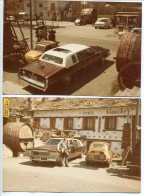 Années 1970 *2 PHOTOS 10x15 * AUTOS Cadillac (76 Fleetwood ?) & Fiat 500 Bar Restaurant Croix Blanche à Etroubles Italie - Cars
