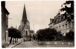 CPSM PF 36 - CHABRIS (Indre) - 33. Place Du Marché - Other & Unclassified