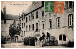 CPA 58 - MOULINS-ENGILBERT (Nièvre) - 3124. L'Hôtel De Ville (petite Animation) - Moulin Engilbert