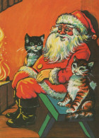 PÈRE NOËL NOËL Fêtes Voeux Vintage Carte Postale CPSM #PAK589.FR - Santa Claus