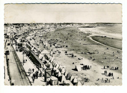 LES SABLES-D'OLONNE - Le Remblai Et La Plage - Sables D'Olonne