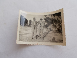 PHOTO ANCIENNE ANTIQUE FOTO SNAPSHOT MILITAIRE AVEC RAPACE MAROC KSAR EL SOUK VINTAGE - Krieg, Militär