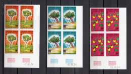 AFARS ET ISSAS  N° 390 à 392 NON DENTELES BLOCS DE 4 TIMBRES  NEUFS SANS CHARNIERE COTE 240.00€   ARBRE FORET FLORE - Unused Stamps