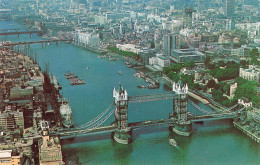 LONDON - LONDRES - AERIAL VIEW OF TOWER BRIDGE AND THE CITY OF LONDON - Other & Unclassified