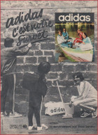 Adidas. Adidas C'est Notre Survét. Le Survêtement Aux Trois Bandes. Visuel Jeunes Sur Une Barque. 1970. - Werbung