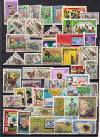 50 TIMBRES  CENTRAFRIQUE     OBLITERES TOUS DIFFERENTS - Collections (without Album)