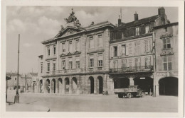 CPA Pont-à-Mousson - L'Hôtel De Ville, Place Duroc, Camion Et Magasin Klotz, Non Circulé - Pont A Mousson