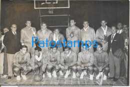 229121 SPORTS BASKET BASKETBALL TEAM JUGADORES XXXI CAMPEONATO ARGENTINA 1964 18 X 12 CM PHOTO NO POSTCARD - Basketball