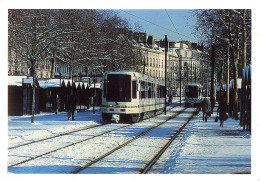 NANTES - MISE EN SERVICE DE LA PRMIERE LIGNE DEU TRAMWAY EN 1985 - Nantes