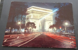Paris En Flânant - L'Arc De Triomphe Illuminé - Editions D'art Yvon - Parijs Bij Nacht
