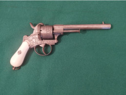 Revolver Type Lefauchaux A Broches  6 Coups, Liége - Armas De Colección