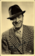 CPA Schauspieler Willy Fritsch, Portrait, Hut, Autogramm - Schauspieler