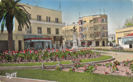 Bizerte , Tunisie * Place Madon * Commerces Magasins - Tunesië