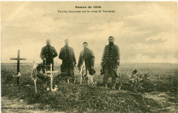 TOMBES FRANCAISES Sur La ROUTE De VARREDDES - - Oorlog 1914-18