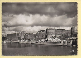 29. BREST – Le Château (bateaux) CPSM (voir Scan Recto/verso) - Brest