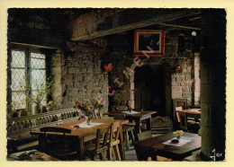 29. LOCRONAN – Intérieur D'une Maison Du Bourg – L'Auberge Saint-Ronan (voir Scan Recto/verso) - Locronan