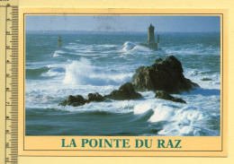 29. LA POINTE DU RAZ – Le Phare De La Vieille Un Jour De Tempête (voir Scan Recto/verso) - La Pointe Du Raz