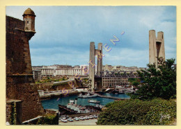 29. BREST – Remparts Du Château Et Le Pont National (voir Scan Recto/verso) - Brest