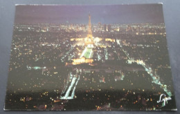 Paris, La Nuit - Perspective Sur Paris Illuminé - Abeille-Cartes, Editions "LYNN-PARIS", Paris - Parijs Bij Nacht