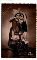 CPSM Petit Format Jeune Couple En  Costume De PONT-AVEN - Pont Aven
