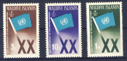 1965-Maldive (MNH=**) Serie 3 Valori 20th Anniversario Dell'ONU - Maldives (1965-...)