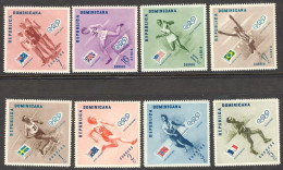 1957-Dominicana (MNH=**) S.8v."vincitori Di Medaglie Olimpiche Bandiere" - Dominican Republic