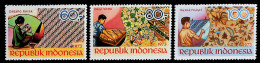 1973-Indonesia (MNH=**) Serie 3 Valori Lavoratori Al Telaio - Indonesien