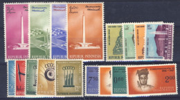 1960circa-Indonesia (MNH=**) 4 Serie 17 Valori - Indonésie