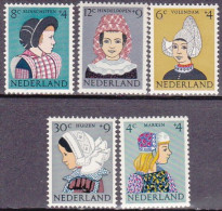 1960-Olanda (MNH=**) S.5v."Donne In Costume" - Nuovi