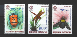 1970-Indonesia (MNH=**) Serie 3 Valori Coleottero Libellula Ape - Indonésie