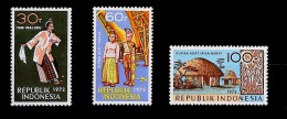 1972-Indonesia (MNH=**) Serie 3 Valori Folklore Capanna - Indonesië